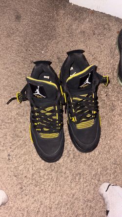 Thunder 4s Size 11.5
