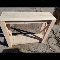 Medium size entry table