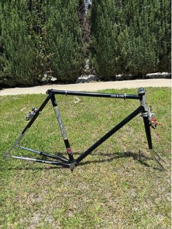 Vintage 1980 Fuji S12-S LTD Steel Lugged Bike Frame 53cm