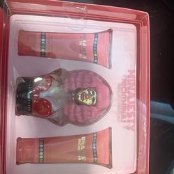 Nicki Minaj majesty perfume set Nicki Minaj minajesty  perfume set