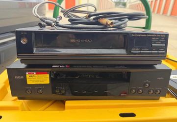 2 VHS VCR Players GE VG-7910 RCA VR349 For Parts Repair