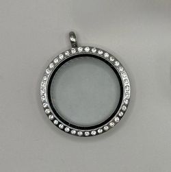 Origami Owl Floating Locket Pendant – Silver Tone Rhinestone Memory Locket