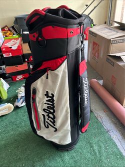 Titleist “Club 7” Cart Golf Bag/TB8CT5-016 Black/ Red)