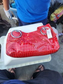 Purse attention brand
