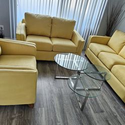 LIKE NEW! Fine and beautiful sofas made of 100% polyester microfiber—a material that is highly stain-resistant and easy to clean. In excellent conditi