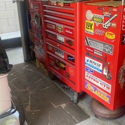 SNAP ON TOOL BOX 