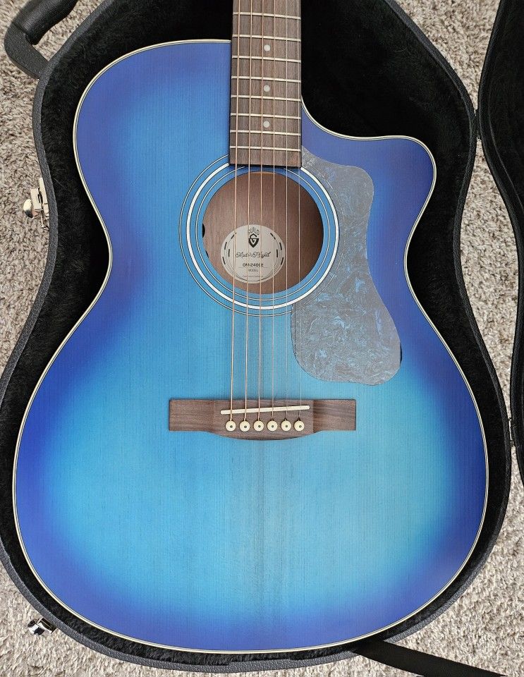 Guild OM240CE Acoustic Electric Guitar With Hard Shell Case