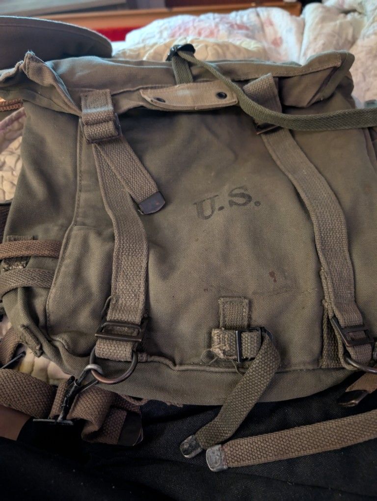 WW2, Vietnam, and Cold War Tub Full Of Stuff