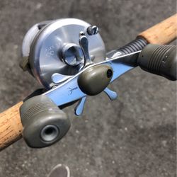 Calcutta 100 Fishing Reel With graphite Pole