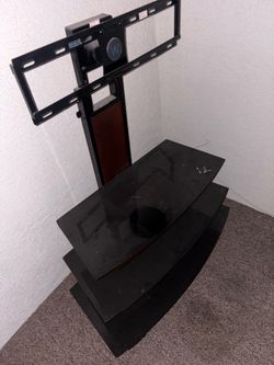 Tv stand 40” with mount