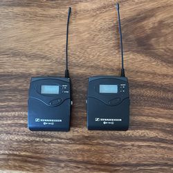 2 Senheiser Wireless Lavs And Base For Xlr Plus Hard Case
