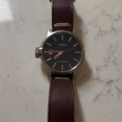 Nixon Watch - The Chronicle