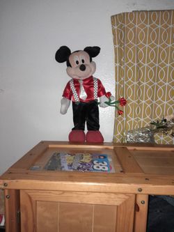 Valentines Day Mickey.    $5