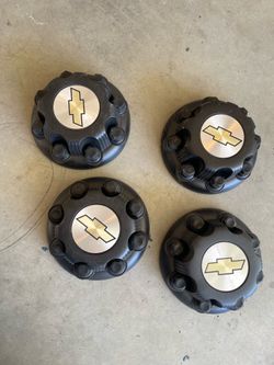 8 lug Chevy caps