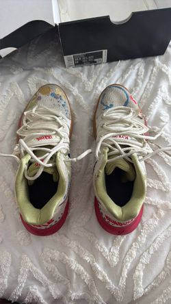Bandulu x Nike Kyrie 5 ‘Embroidered Splatters’