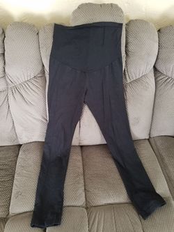 Maternity leggings size M