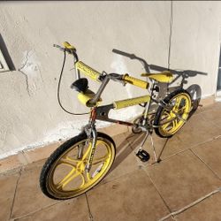 Mongoose Stranger Things Bmx Bike 20 Inches 