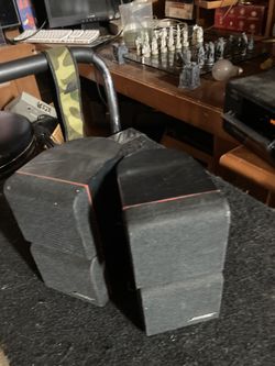 Pair Of Bose Speakers 