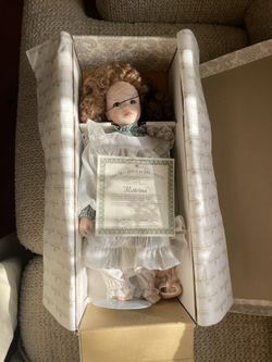 Katrina The Ashton-Drake Galleries 1992 Porcelain Doll