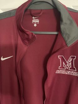 Mount Sac Nike athletic xl