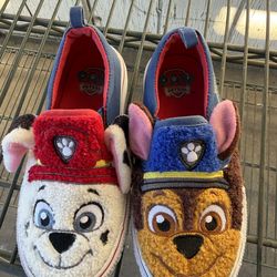 Shoes size  10c $6  pick up only bonanza and lamb