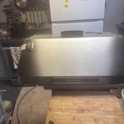 Under Cabinet Range Hood 