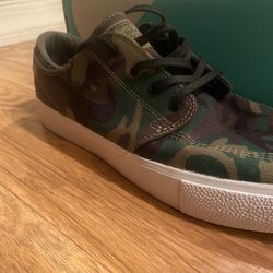 Nike SB Janoski Camo Shoes