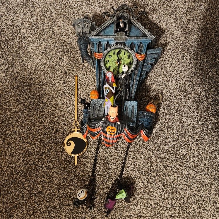 The Bradford Exchange Disney Tim Burton`s The Nightmare Before Christmas Cuckoo Clock *nonworking*