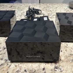 Netgear MK63-100NAR Nighthawk Mesh WiFi6 AX1800