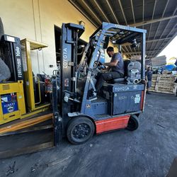 Toyota Electric Forklift 