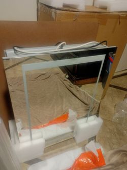 BRAND NEW Recessed medicine cabinet