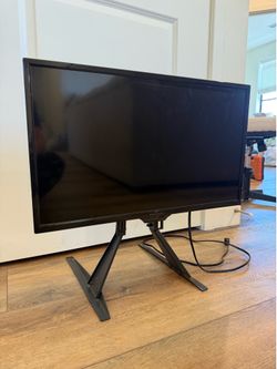 24” Insigna TV with stand