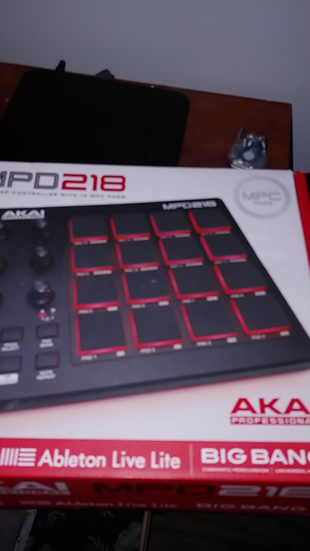 Akai mpd218