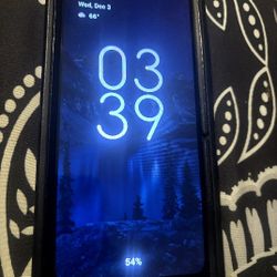 Motorola Phone Unlocked Extra Large Screen Good Working Condition