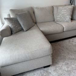 Ashley Furniture Carnaby Sectional 