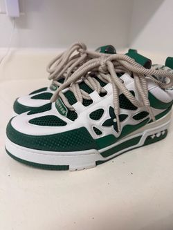 LV Skate sneaker Size 9
