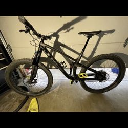 Trek Fuel EX8 2022 Full Suspension Mountain Bike