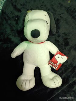 Peanuts Snoopy Plush Toy