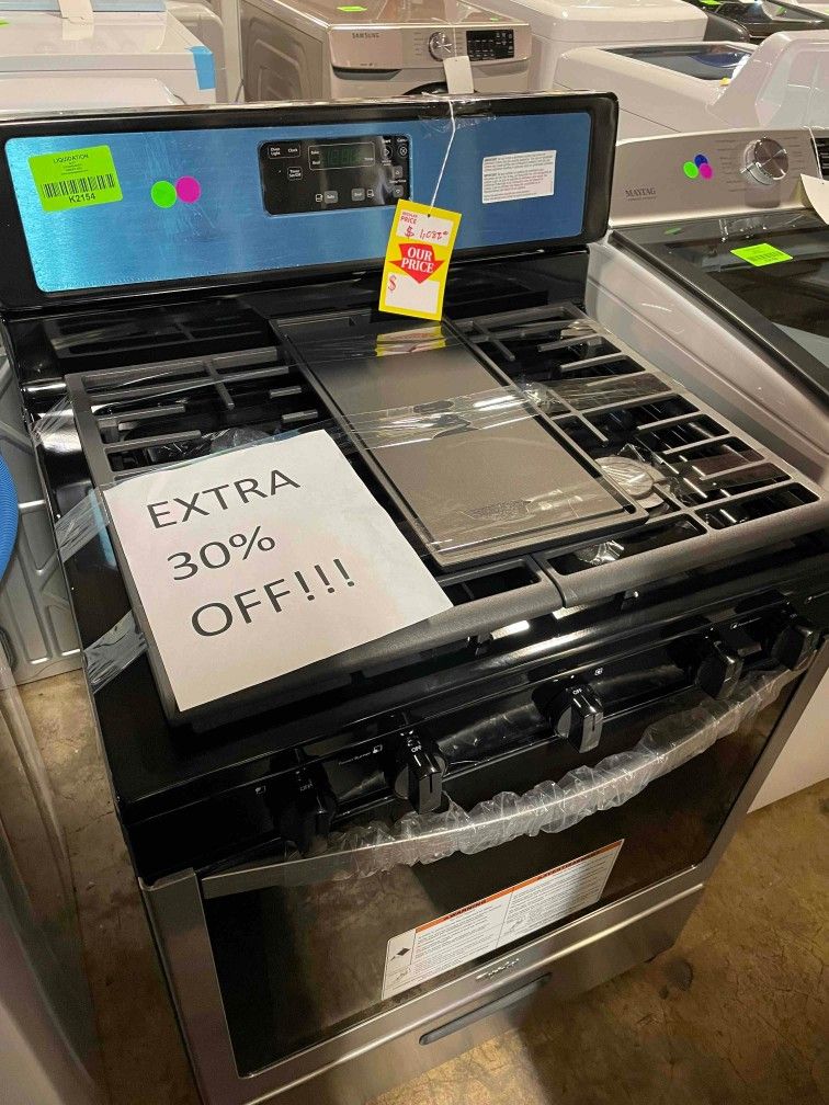 WHIRLPOOL WFG505M0BS 30in 5 Burners 5.1cu ft Stove Range for Sale in