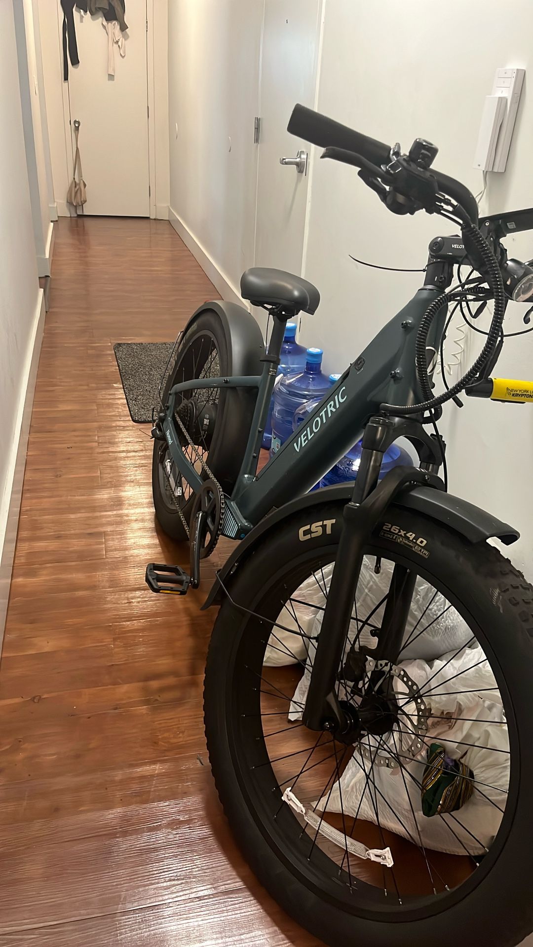 34 MPH Velotric Nomad 1 Plus