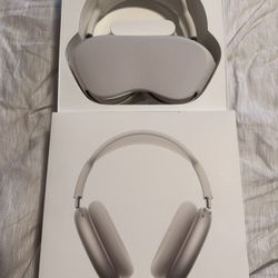 AirPod Max w/Smart Case