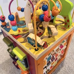 Zany Zoo Activity Cube