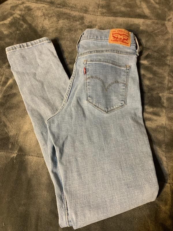 Levi's