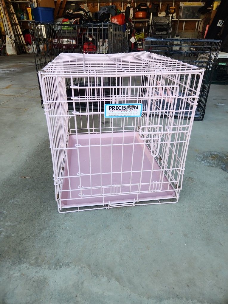 Small Dog Crate (Pink)