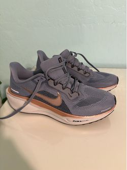 Nike women Pegasus shoes