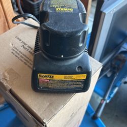 DeWalt 14.4v Charger and Battery