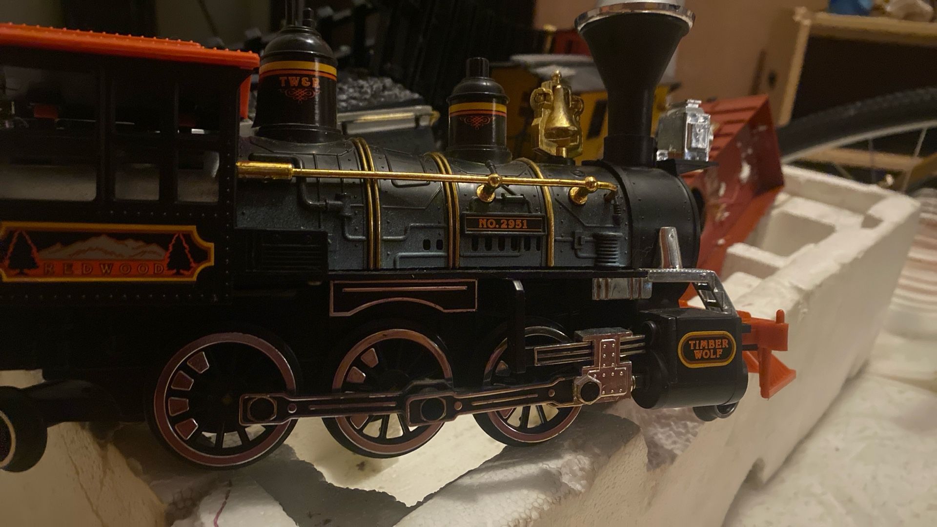 1986 red wolf Timberwolf Pacific international express