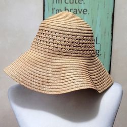 NEW Stylish Tan Wide Brim Hat