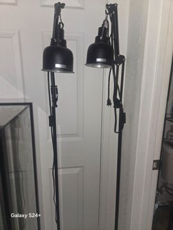 Snake heat lamp stands