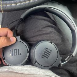 JBL Bluetooth Headphones 